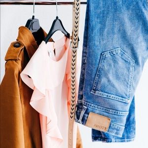 Meet your Posher, Claudia